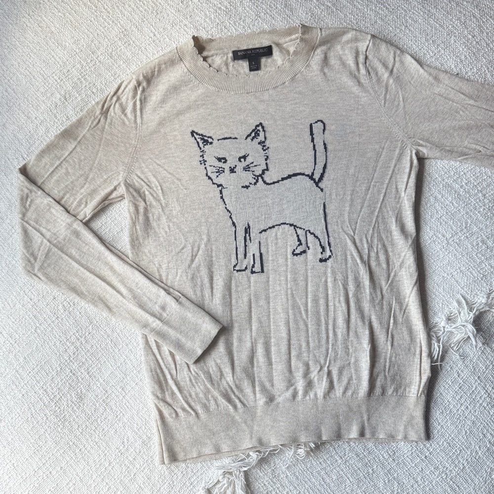Banana Republic Beige Cat Sweater